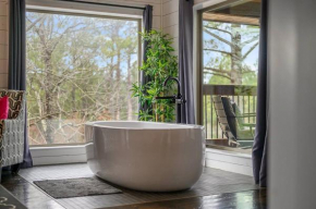 Magnolia Peak Fire Pit, Spa & Views